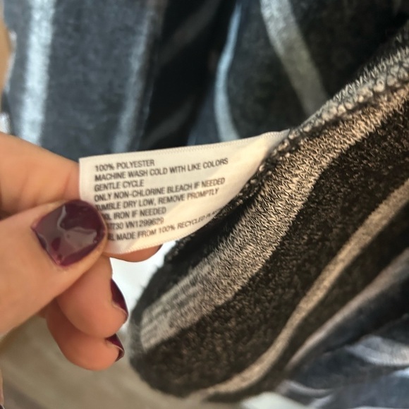 Knox Rose, large oversized long line, open front cardigan - Picture 5 of 11